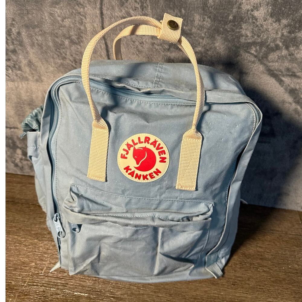 Fjallraven Kanken Classic Backpack Bundle w/ Shoulder Pads & Bottle Pocket